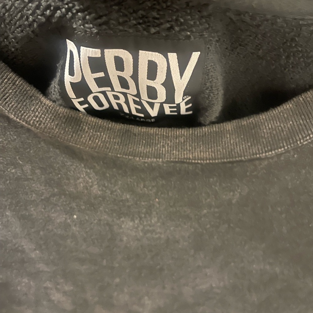 Pebby Forevee Black sweatshirt